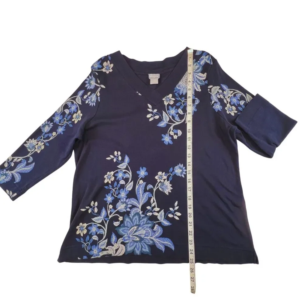 Chicos Top 2 Large Midnight Blue Artisan Floral V Neck Resort Wear Chic Blouse - Picture 4 of 9